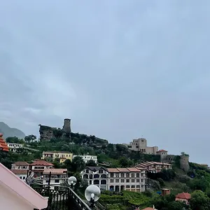 Otel --hotel Deal-- With Castle View, Krujë